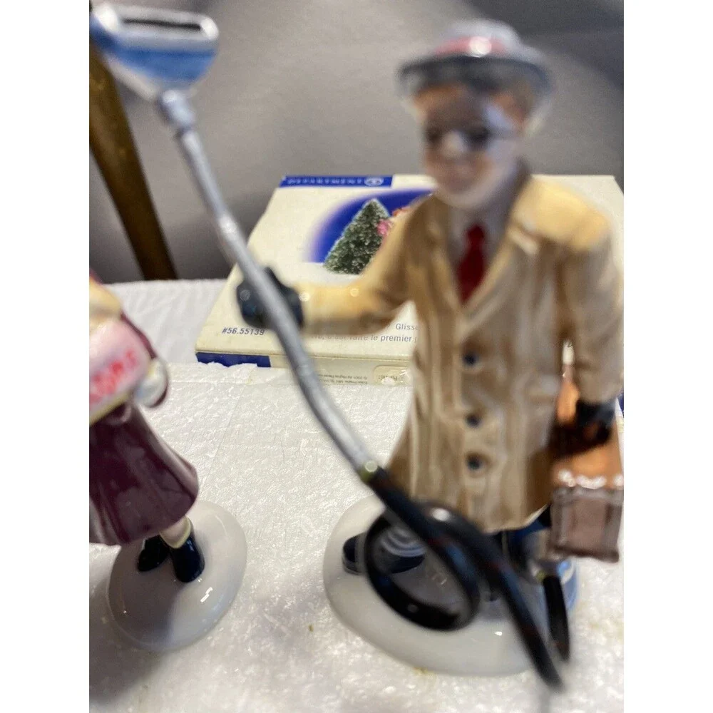 Dept 56 Door To Door Sales Vacuum Snow Village Figurines Accessory With Box